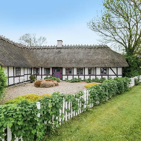 Bed & Breakfast Nabolos Rooms, Near Munkebo, Kerteminde And Nyborg